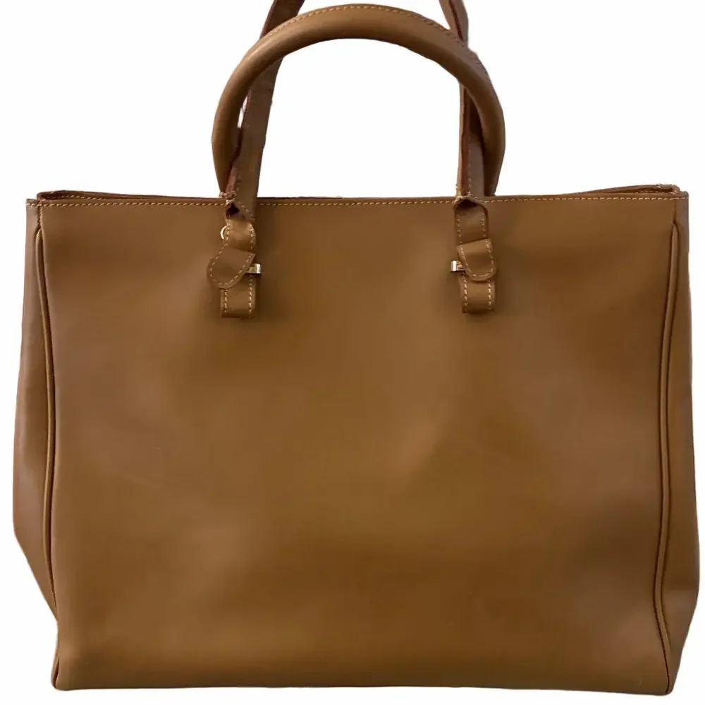 Elegant Brown Leather Tote Bag